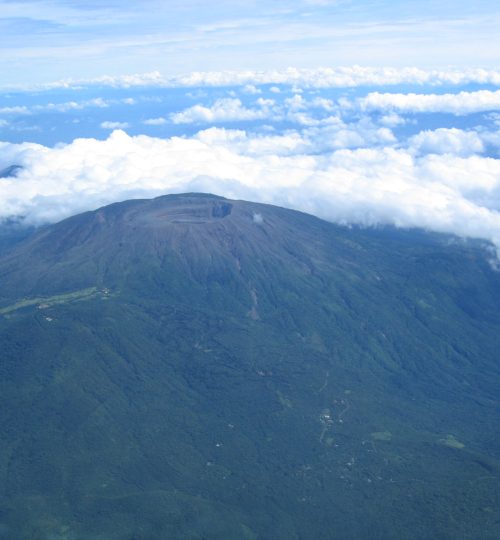 Santa_Ana_Volcano.USAF.C-130.1